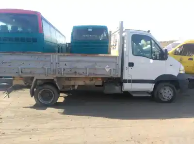 Véhicule à la ferraille RENAULT MASCOTT 160 DXI de l'année 0 alimenté 