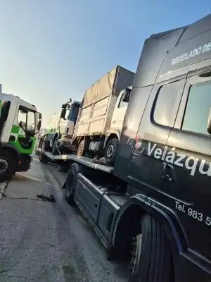 Véhicule à la ferraille NISSAN CABSTAR  de l'année 1998 alimenté 