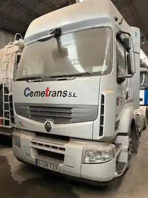 Véhicule à la ferraille RENAULT RENAULT TRUCKS PREMIUM 2 DISTRIBUTION 450.18 D 2005- 450CV 10800CC 1008575  de l'année 0 alimenté 