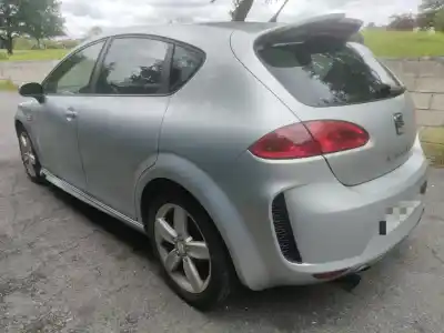 Veículo de Sucata SEAT LEON (1M1) 1.4 16V do ano 2006 alimentado BKD