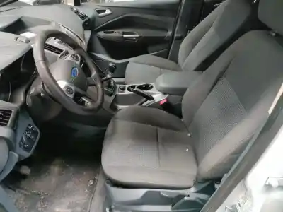 Здавання транспортного засобу ford cmax 1.0 ecoboost року 2012 потужний 