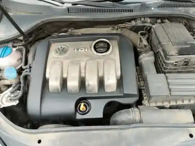 Veículo de Sucata volkswagen golf v berlina (1k1) gti do ano 2003 alimentado bbk