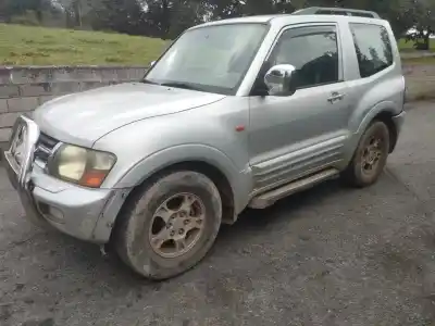 Veículo de Sucata mitsubishi montero (v60/v70) 3.2 di-d avance do ano 2000 alimentado 4m41