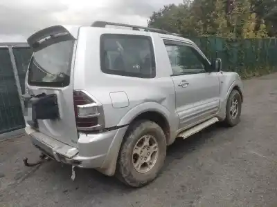 Veículo de Sucata mitsubishi montero (v60/v70) 3.2 di-d avance do ano 2000 alimentado 4m41