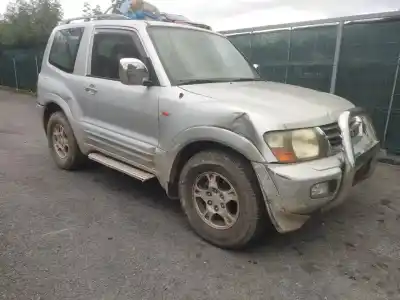 Scrapping Vehicle MITSUBISHI MONTERO (V60/V70) 3.2 DI-D Avance of the year 2000 powered 4M41
