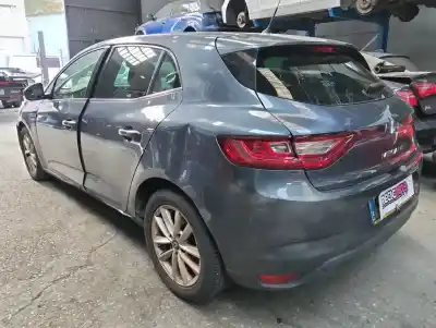 Veículo de Sucata renault megane iv berlina do ano 0 alimentado h5f408