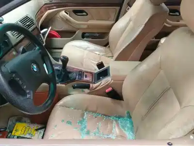 Scrapping Vehicle bmw serie 5 berlina (e39) 525tds of the year 2000 powered 