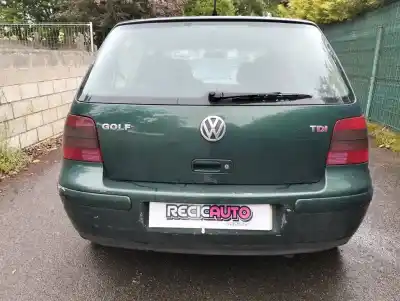 Veículo de Sucata volkswagen                                         golf                                                                                                                                                                                                                                                       iv berlina (1j1) 1.6                                                                                                                                                                                                                                       do ano 0 alimentado ajm