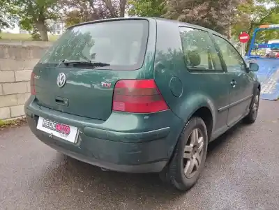 Veículo de Sucata volkswagen                                         golf                                                                                                                                                                                                                                                       iv berlina (1j1) 1.6                                                                                                                                                                                                                                       do ano 0 alimentado ajm