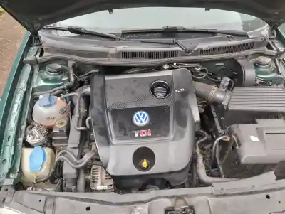 Veículo de Sucata volkswagen                                         golf                                                                                                                                                                                                                                                       iv berlina (1j1) 1.6                                                                                                                                                                                                                                       do ano 0 alimentado ajm