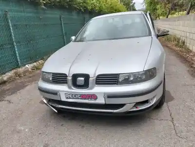 Здавання транспортного засобу seat leon (1m1) 1.9 sdi року 0 потужний aqm