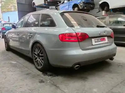 Véhicule à la ferraille audi a4 avant (8k5) básico de l'année 0 alimenté 