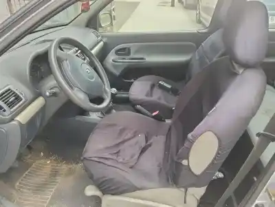 Veículo de Sucata renault clio ii fase ii b cb0 authentique do ano 0 alimentado k9k700