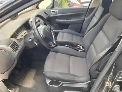 Scrapping Vehicle PEUGEOT 307  of the year 0 powered 9HY