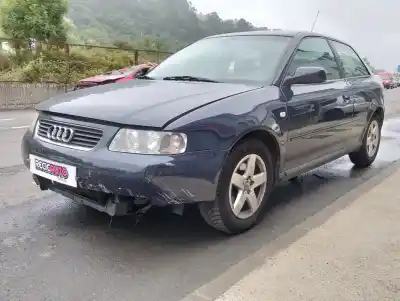 Veículo de Sucata AUDI A3 (8L1)  do ano 0 alimentado ASZ