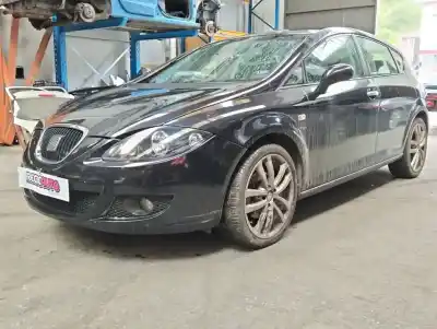 Véhicule à la ferraille SEAT LEON (1P1)  de l'année 0 alimenté BKD