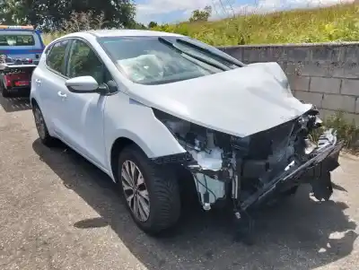 Scrapping Vehicle kia ceed drive 136 cv / 100 kw of the year 0 powered d4fb