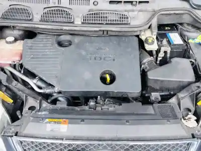 Véhicule à la ferraille ford focus cmax cap ambiente d de l'année 0 alimenté 