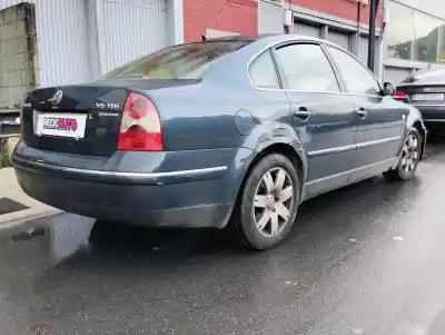 Veículo de Sucata volkswagen passat berlina (3b3) 2.5 v6 tdi do ano 0 alimentado akn