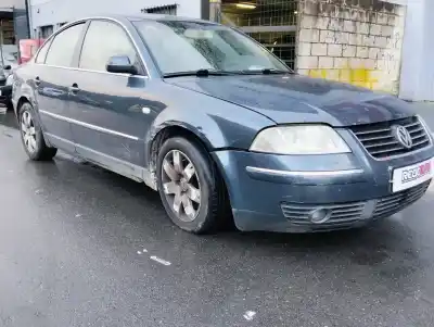 Veículo de Sucata volkswagen passat berlina (3b3) 2.5 v6 tdi do ano 0 alimentado akn