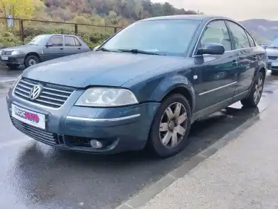 Veículo de Sucata volkswagen passat berlina (3b3) 2.5 v6 tdi do ano 0 alimentado akn