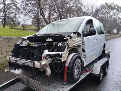 Veículo de Sucata CITROEN BERLINGO  do ano 0 alimentado BH02