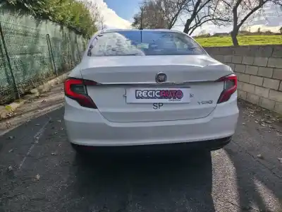 Verschrottungsfahrzeug FIAT TIPO SEDÁN (356_, 357_)  des Jahres 0 angetrieben 940C1000