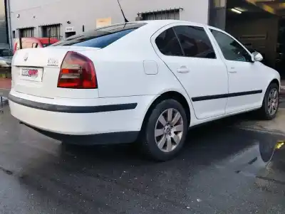 Verschrottungsfahrzeug skoda octavia berlina (1z3) active des jahres 0 angetrieben bjb