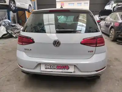 Vehicul casat volkswagen golf vii lim. (bq1) last edition bm al anului 0 alimentat ddy