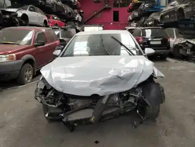 Vehicul casat volkswagen golf vii lim. (bq1) last edition bm al anului 0 alimentat ddy