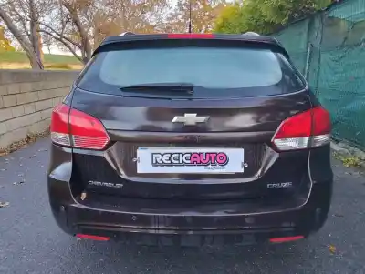 Véhicule à la ferraille chevrolet cruze station wagon lt de l'année 0 alimenté a17dts