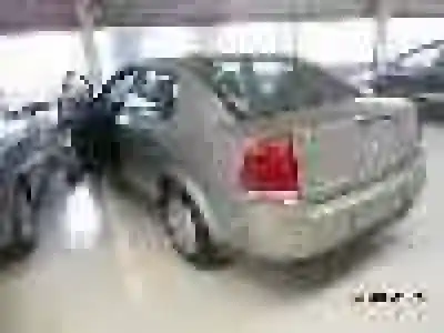 Veículo de Sucata OPEL VECTRA C BERLINA Essentia do ano 2004 alimentado Z18XE