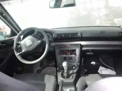 Veículo de Sucata audi a4 berlina (b5) 1.8 t do ano 1999 alimentado aeb