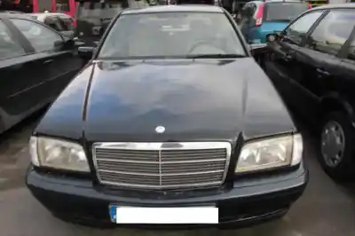 Vehículo de desguace MERCEDES CLASE C (W202) BERLINA 220 Diesel (202.121) del año 2001 con motor 604