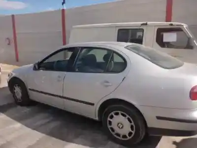 Sloopvoertuig seat toledo (1m2) sport van het jaar 2000 aangedreven ahf