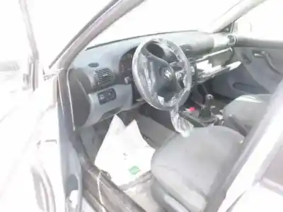 Sloopvoertuig seat toledo (1m2) sport van het jaar 2000 aangedreven ahf