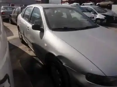 Sloopvoertuig seat toledo (1m2) sport van het jaar 2000 aangedreven ahf