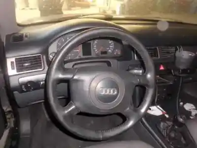 Veicolo di demolizione audi a6 berlina (4b2) 2.4 (121kw) dell'anno 1999 alimentato aps