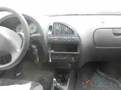 Sloopvoertuig citroen saxo 1.6 vts van het jaar 2001 aangedreven nft