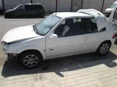 Sloopvoertuig citroen saxo 1.6 vts van het jaar 2001 aangedreven nft