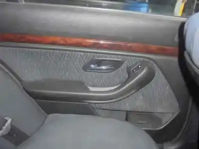 Veicolo di demolizione bmw serie 5 berlina (e39) 520i dell'anno 2001 alimentato 226s1