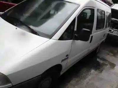 Vehículo de desguace peugeot                                            expert kombi                                                                                                                                                                                                                                               confort acristaldo (5 asientos)                                                                                                                                                                                                                            del año 1999 con motor dhx