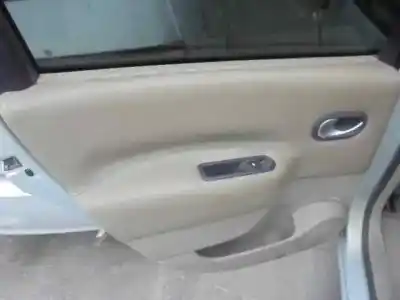 Veículo de Sucata renault scenic ii grand luxe privilege do ano 2004 alimentado f9qd8