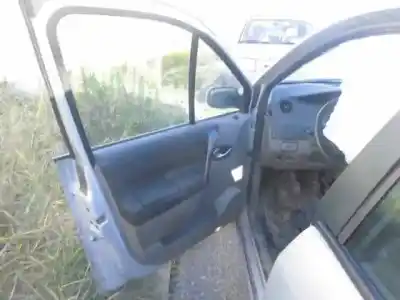 Veículo de Sucata renault scenic ii grand luxe privilege do ano 2004 alimentado f9qd8