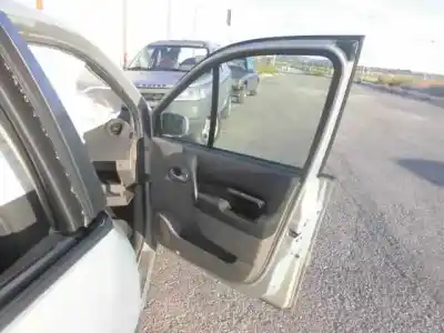 Veículo de Sucata renault scenic ii grand luxe privilege do ano 2004 alimentado f9qd8