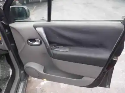 Scrapping Vehicle renault scenic ii confort authentique of the year 2005 powered k9kd7