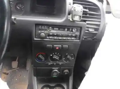 Veicolo di demolizione opel zafira a comfort dell'anno 2002 alimentato y20dth