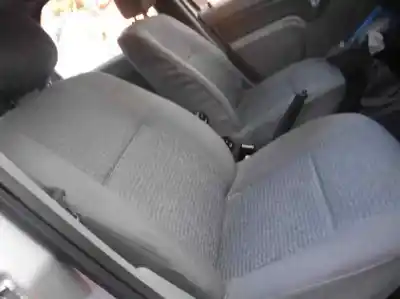 Sloopvoertuig dacia logan ambiance van het jaar 2007 aangedreven k7mf7