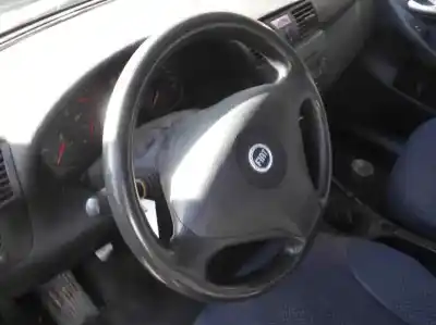 Scrapping Vehicle fiat stilo multi wagon (192) 1.6 16v of the year 2002 powered 182b6000