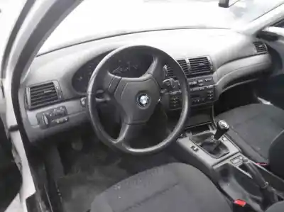 Vehicul casat bmw serie 3 berlina (e46) 320d al anului 1999 alimentat 204d1